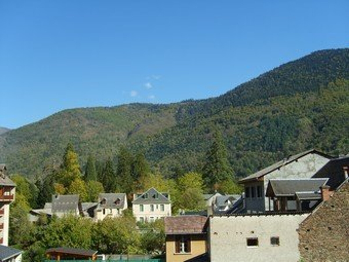 T2 cabine Bagnères-de-Luchon, balcon montagne et parking - Photo 5