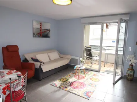 Location appartement à Bagnères de Luchon, Charmant T2 à Luchon - 46m², Balcon Sud-Est, proche thermes, idéal 4 pers, tout confort.