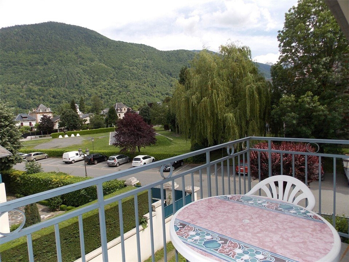 T2 Bagnères-de-Luchon vue montagnes et balcon - Photo 5