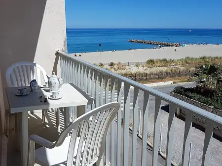 Location appartement à Saint Cyprien, T2 climatisé proche plage avec balcon à Saint-Cyprien