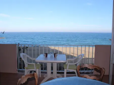 Location appartement à Saint Cyprien, T2 Front de Mer avec Animaux admis, Parking, Proche Commerces