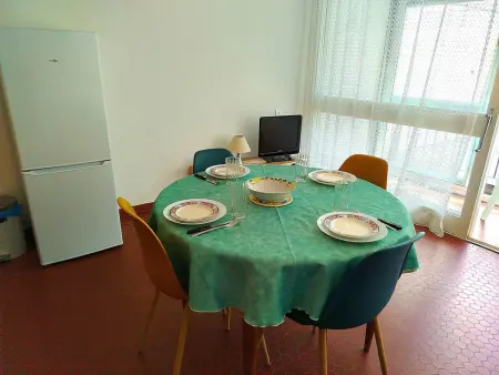 T3 lumineux avec parking privé à Saint-Cyprien, près du port : photo 6
