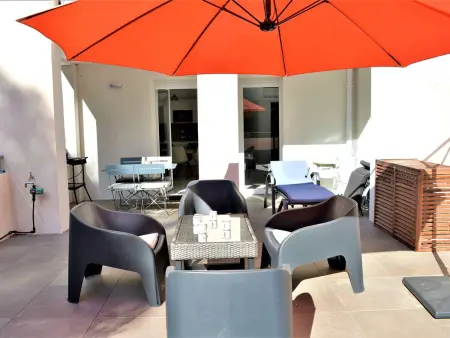 Location appartement à Cavalaire sur Mer, Appartement 3 pièces avec clim, piscine et terrasse - 500m plage, parking, Cavalaire sur Mer