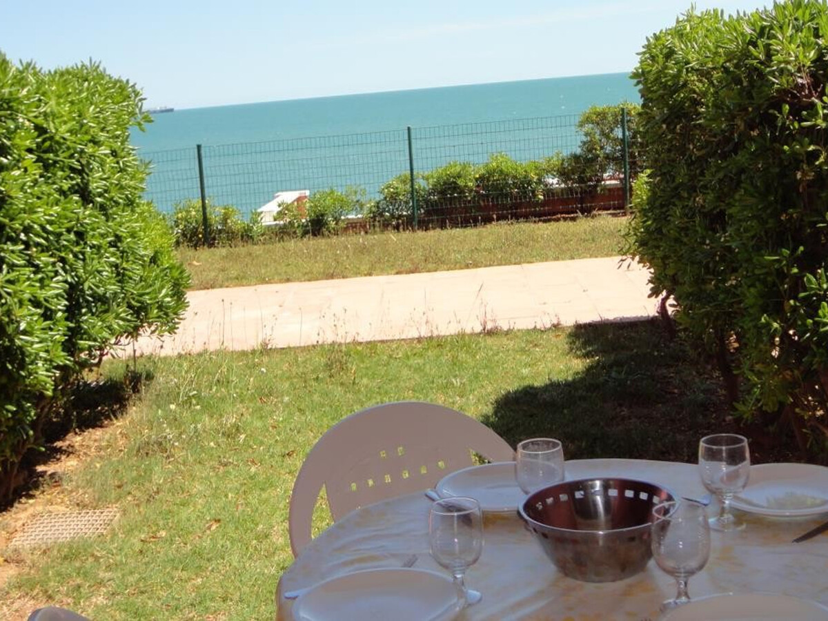 Rez de jardin 38m² à Sète avec vue mer et parking - Photo 1