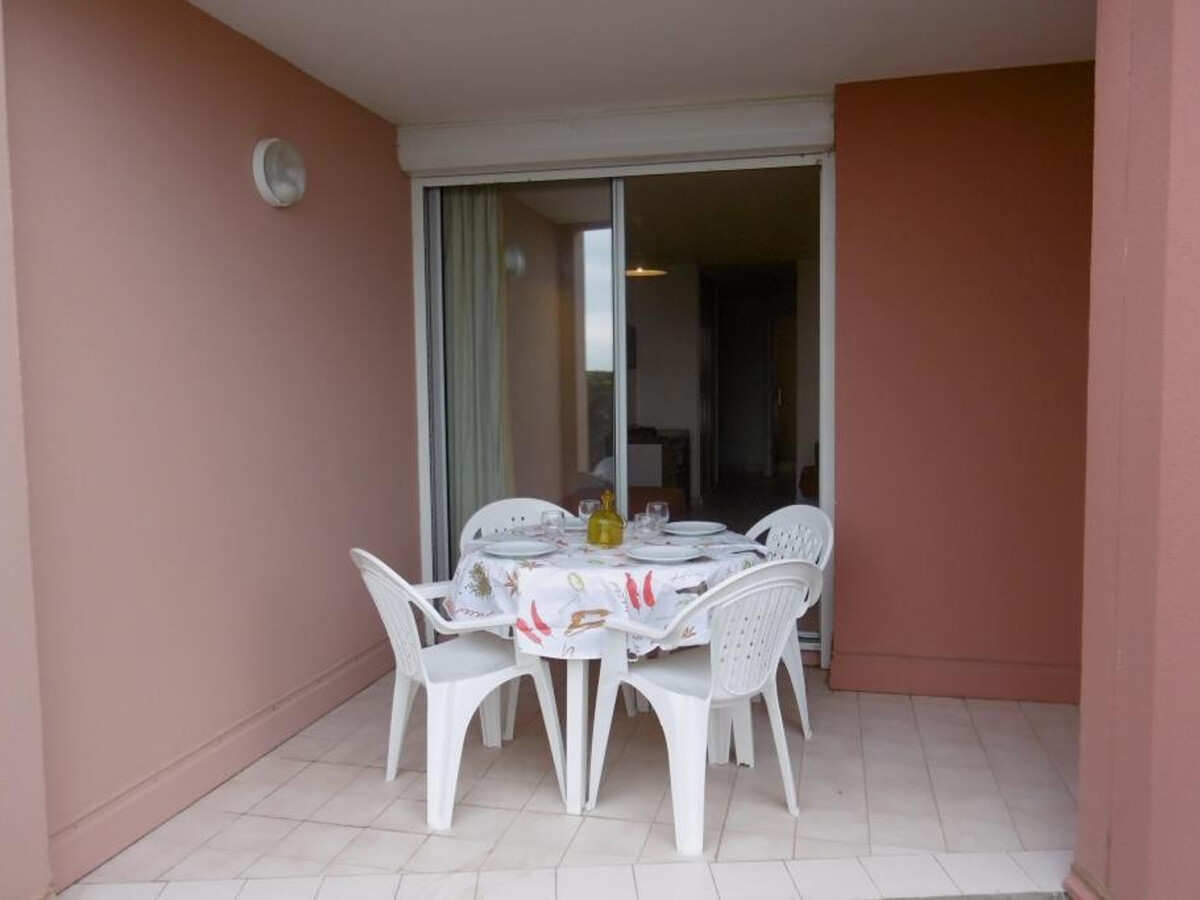 Rez de jardin 38m² à Sète avec vue mer et parking - Photo 5