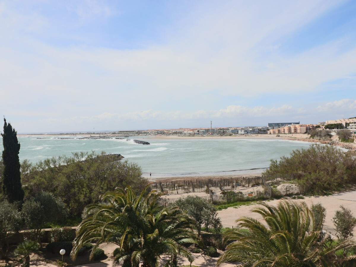 Appartement 2 pièces cabine Sète, terrasse 14m² face plage - Photo 10