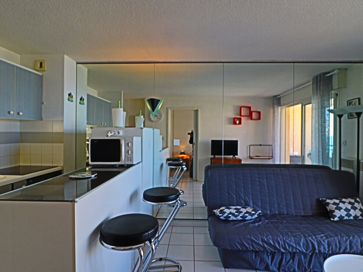 Appartement 2 pièces cabine 6 personnes, terrasse 12m² à Sète - Photo 3