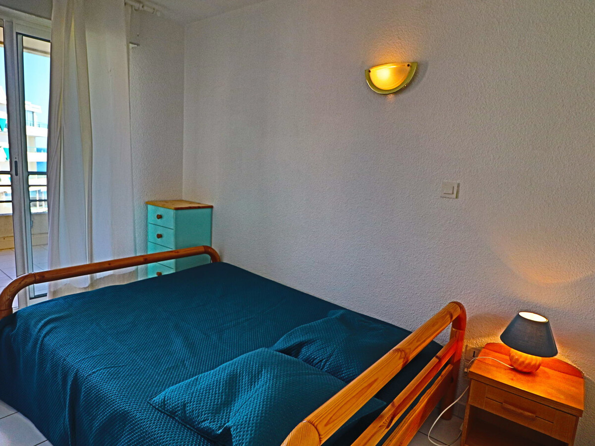 Appartement 2 pièces cabine 6 personnes, terrasse 12m² à Sète - Photo 5