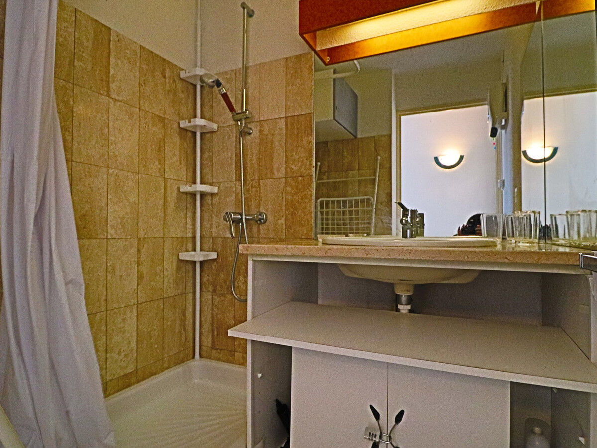 Appartement 2 pièces cabine 6 personnes, terrasse 12m² à Sète - Photo 7