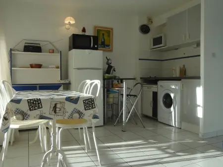 Appartement 2 pièces avec terrasse et parking à Sète : photo 2