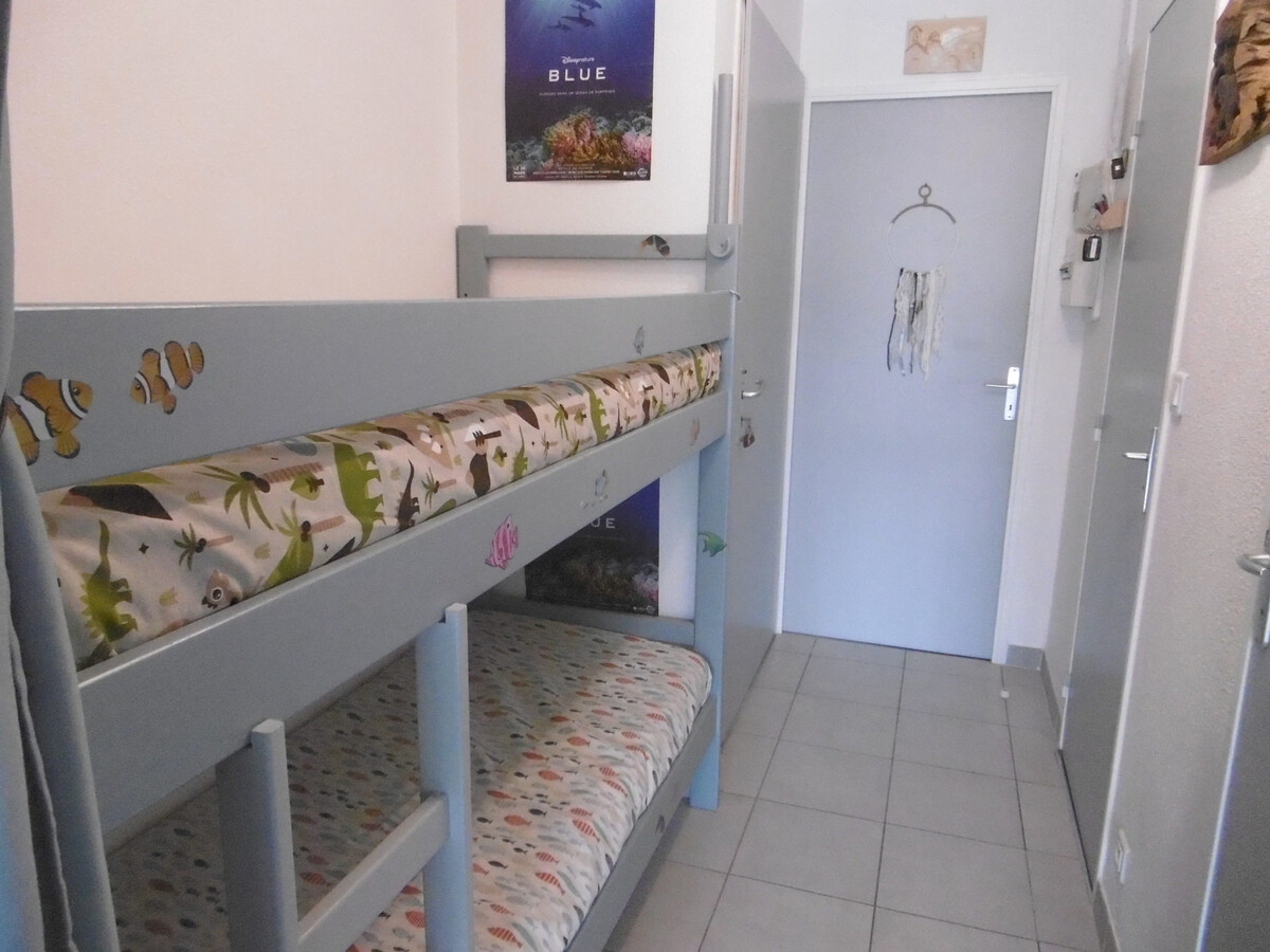 T2 cabine Sète, vue Marina et parking privé - Photo 5