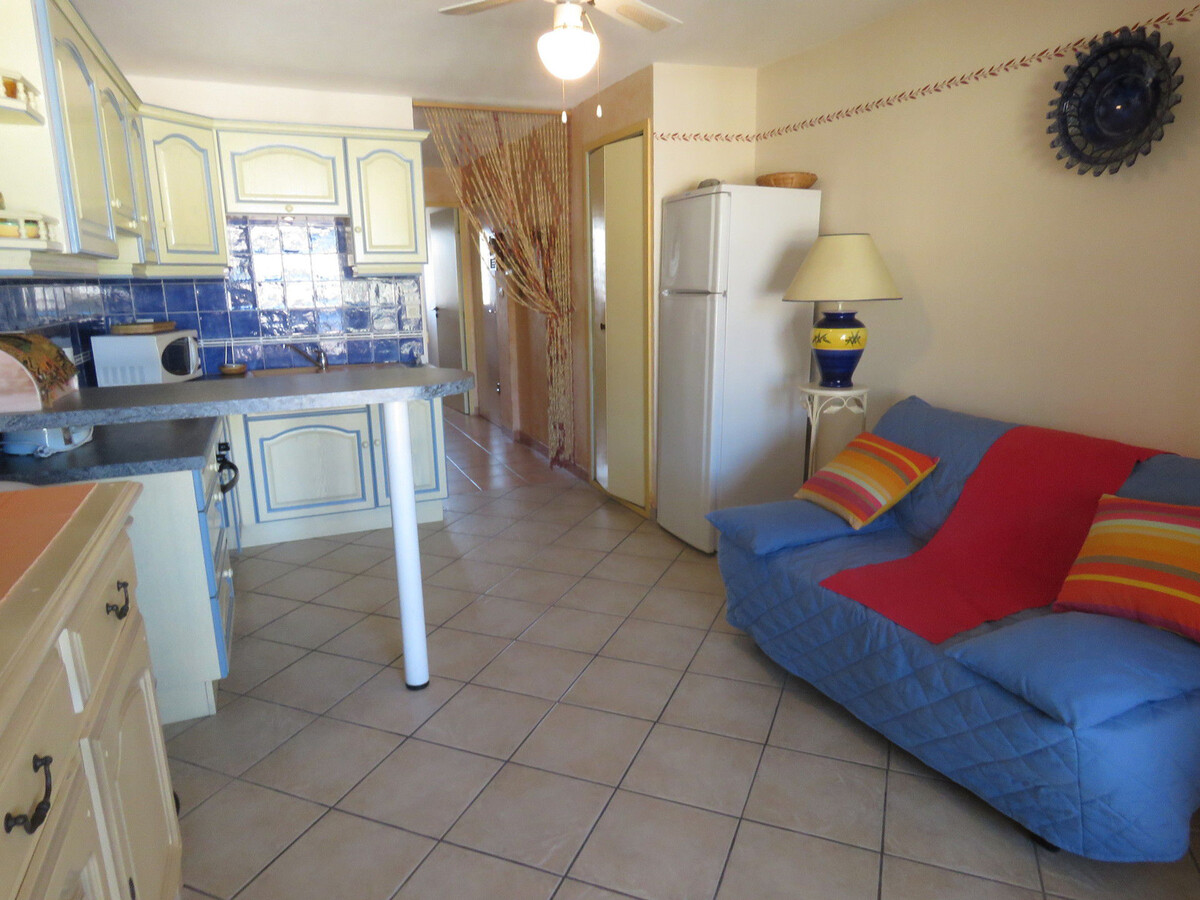 T2 30m² à Sète avec loggia vitrée vue mer - Photo 5