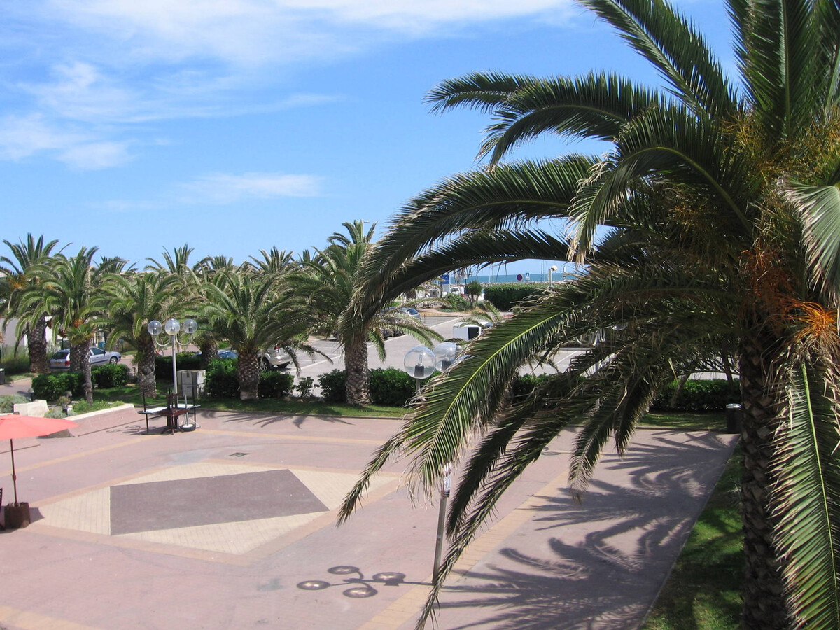 T2 40m² front de mer avec loggia, terrasse et parking - Photo 9