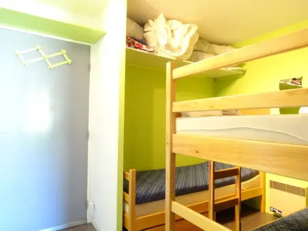 Location appartement à Arette, Studio au pied des pistes pour 5 personnes avec balcon et casier à skis