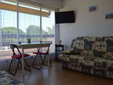 Location appartement à Port Camargue, Studio cabine 4 pers. avec balcon, piscine, parking, accès direct plage - Grau-du-Roi