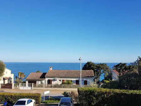 Location appartement à Sari Solenzara, Appartement 4 pers, plage à pied, parking, commerces, sports à proximité