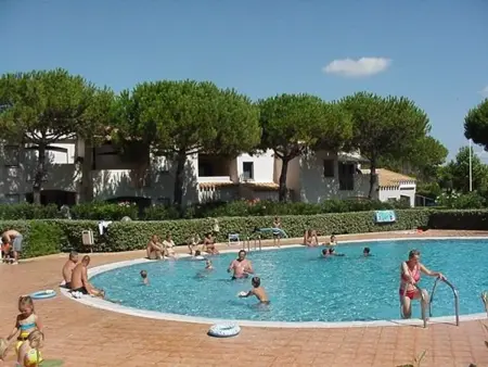 T2 Cap d'Agde : résidence avec piscine et tennis, à 100 m de la plage : photo 12