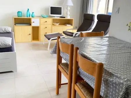 T3 rénové avec piscine et parking à 100 m de la plage, Cap d'Agde : photo 10