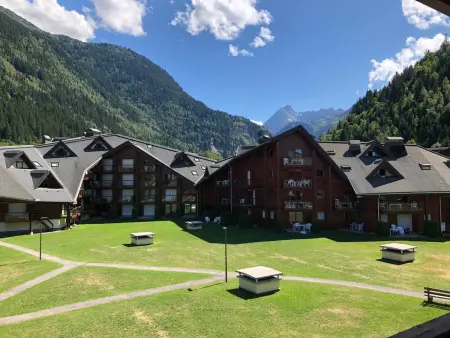 Studio 4 pers. balcon, 2e étage aux Contamines-Montjoie : photo 8