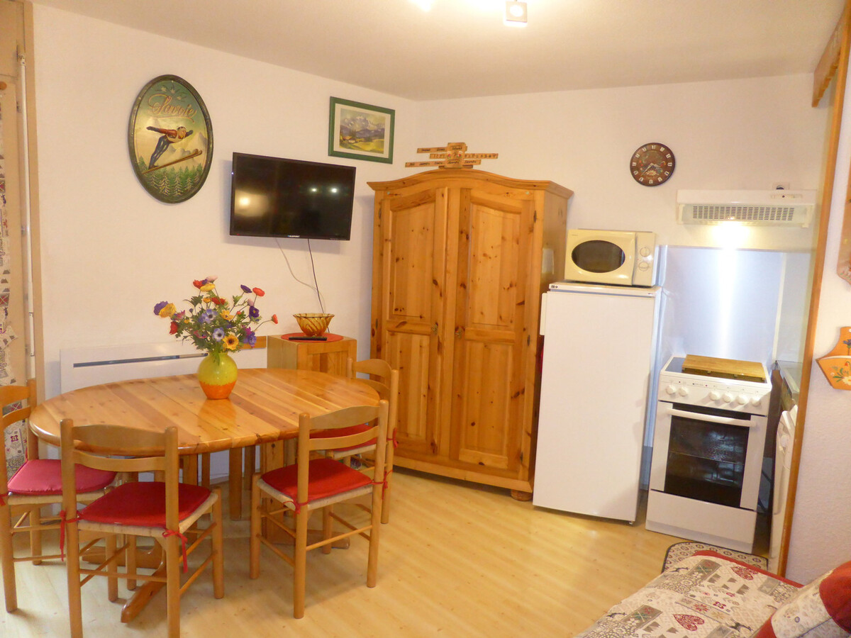 Studio cabine 31m² avec balcon et parking privé - Photo 2