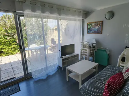 T3 rénové front de mer au Cap d'Agde avec parking privatif : photo 6