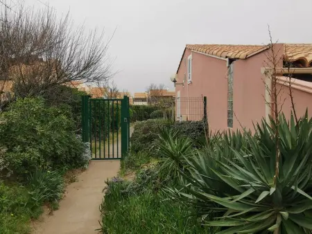 T3 rénové front de mer au Cap d'Agde avec parking privatif : photo 23