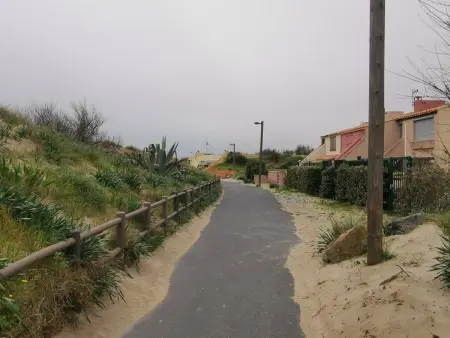 T3 rénové front de mer au Cap d'Agde avec parking privatif : photo 25