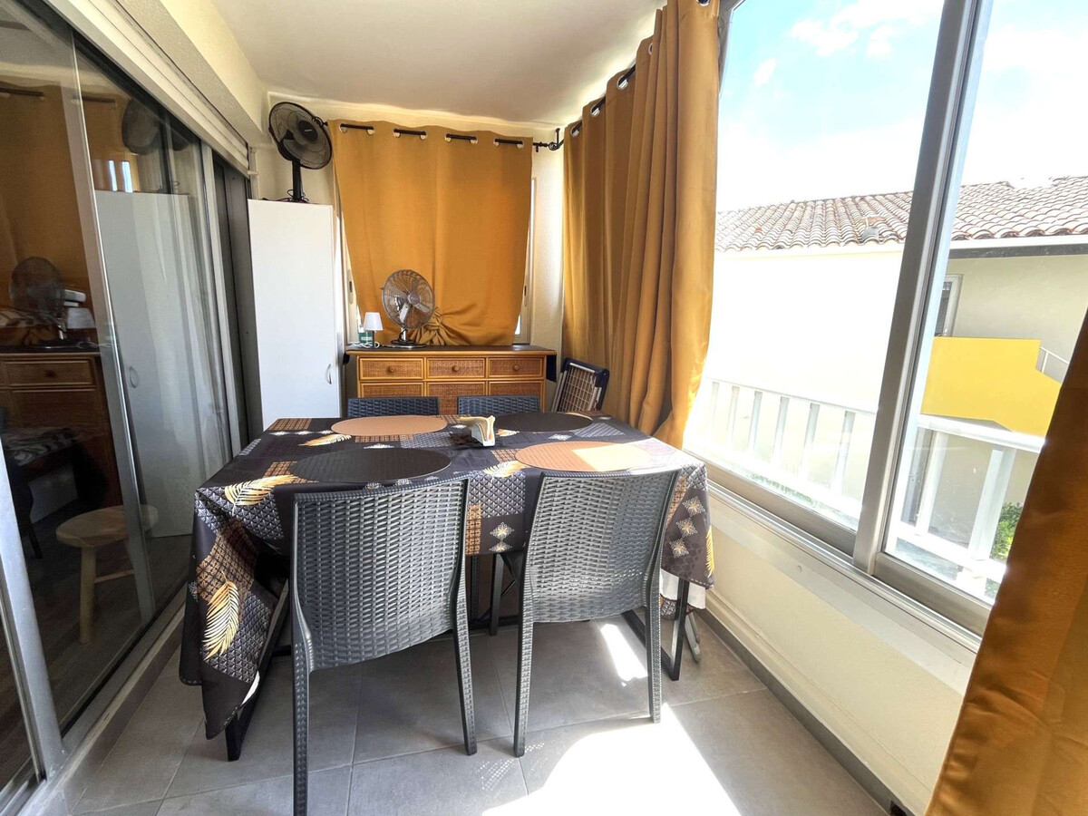 T2 rénové à 50m de la plage, piscine et parking - Photo 11