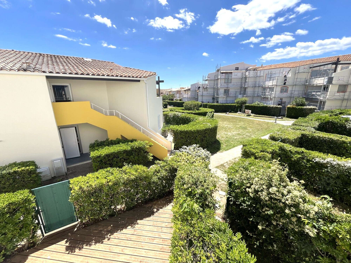 T2 rénové à 50m de la plage, piscine et parking - Photo 13