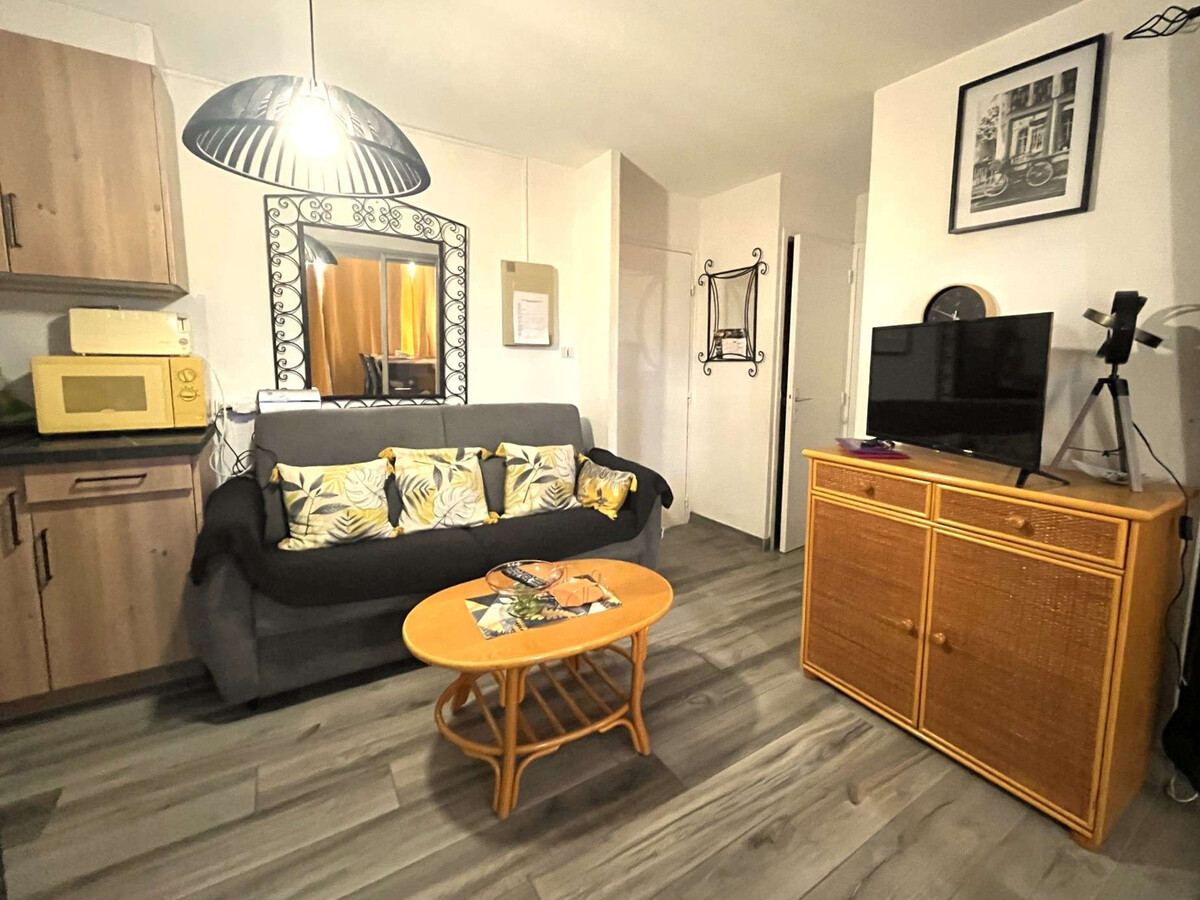 T2 rénové à 50m de la plage, piscine et parking - Photo 19