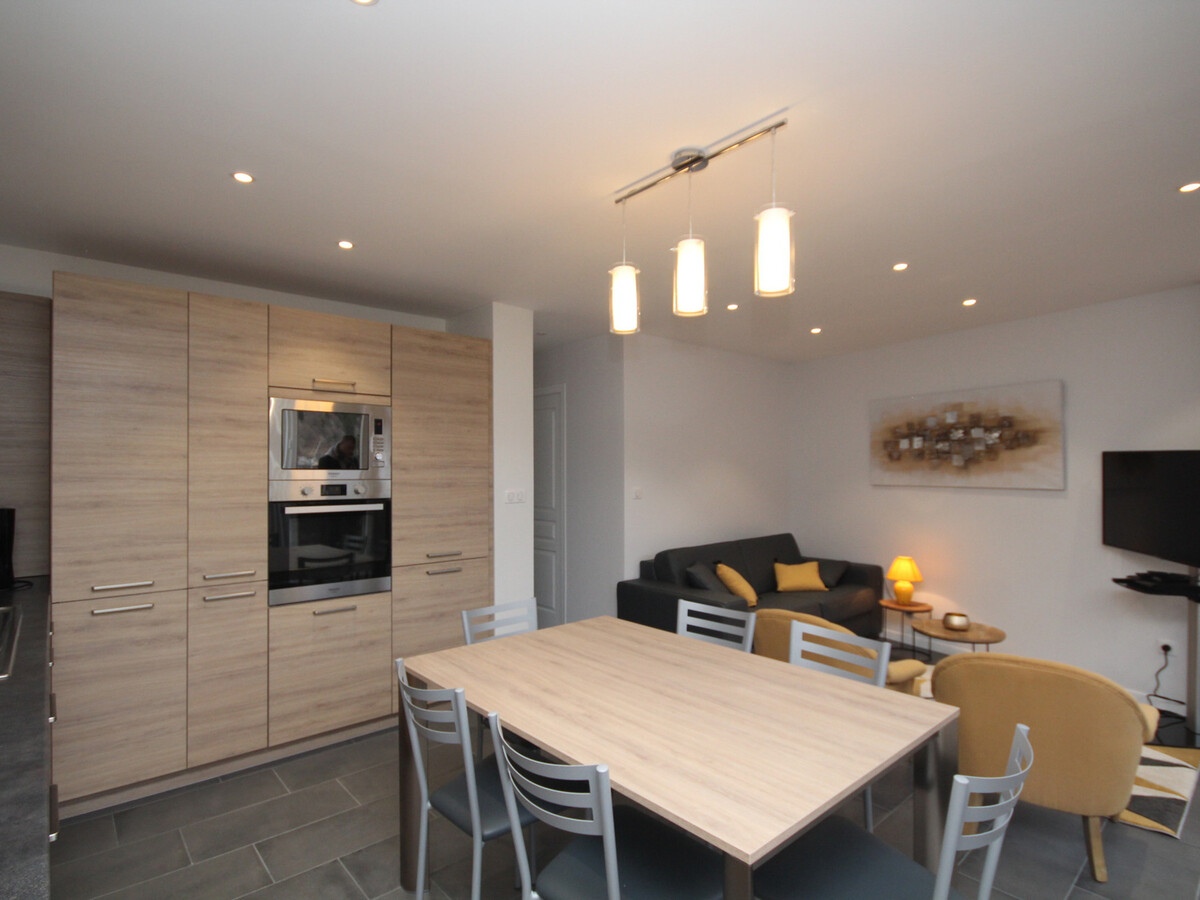 T3 55m² terrasse vue Puy Gros, garage, 200m Thermes - Photo 4