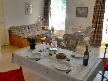 Location appartement à La Bourboule, La Bourboule - Appartement T2 bis en centre, parking inclus