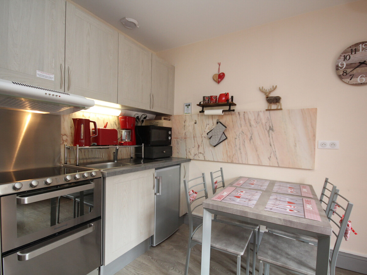 T2 30m² balcon vue Sancy au centre du Mont-Dore - Photo 3