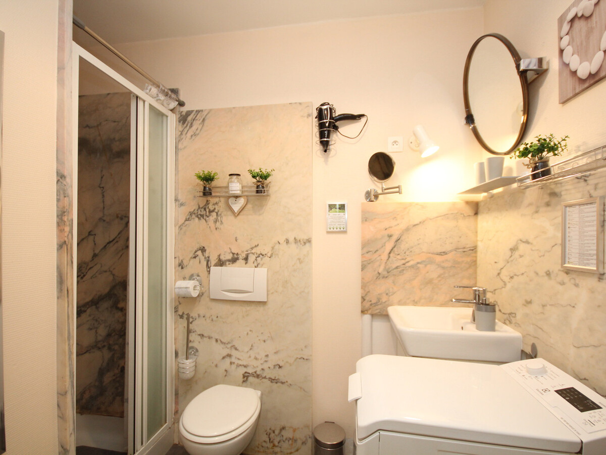 T2 30m² balcon vue Sancy au centre du Mont-Dore - Photo 7