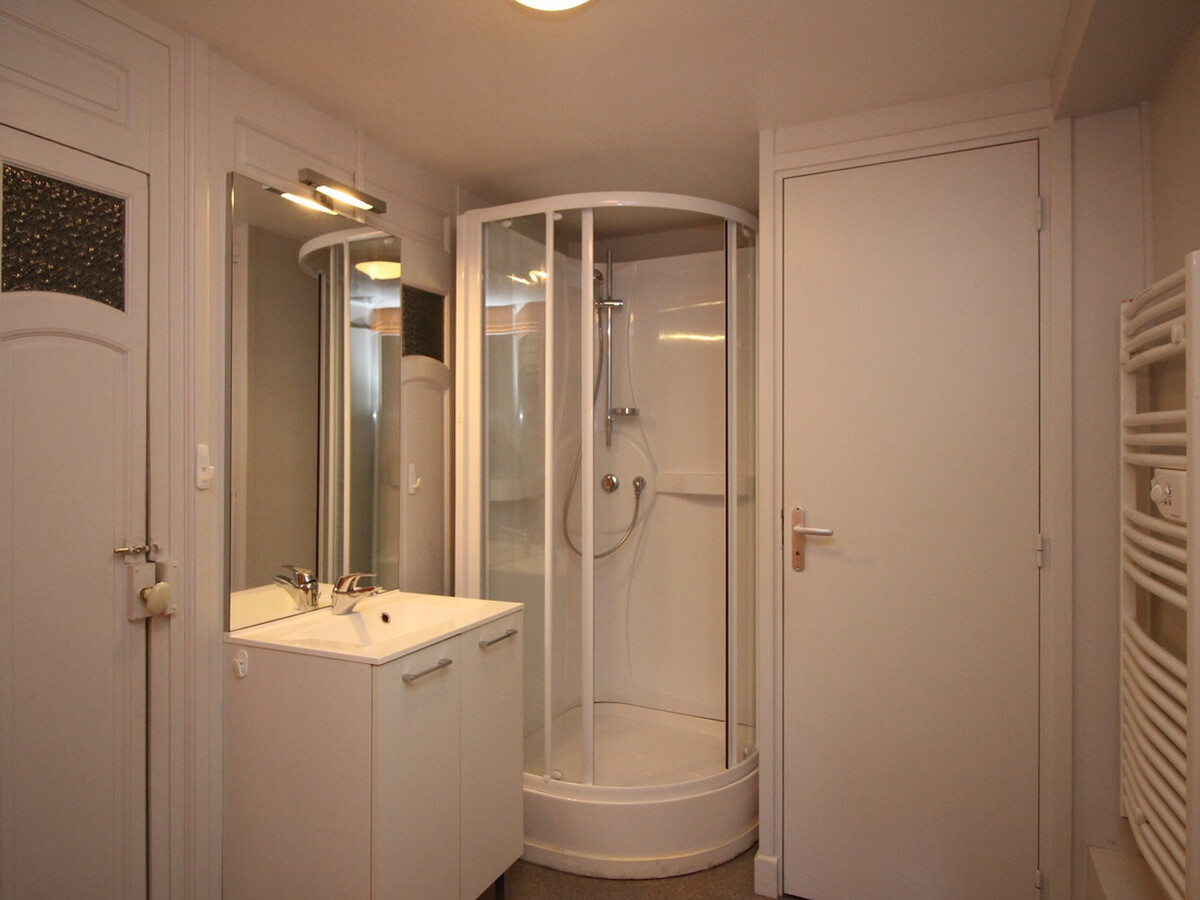 T2 40m² vue montagne et parc au Mont-Dore - Photo 7