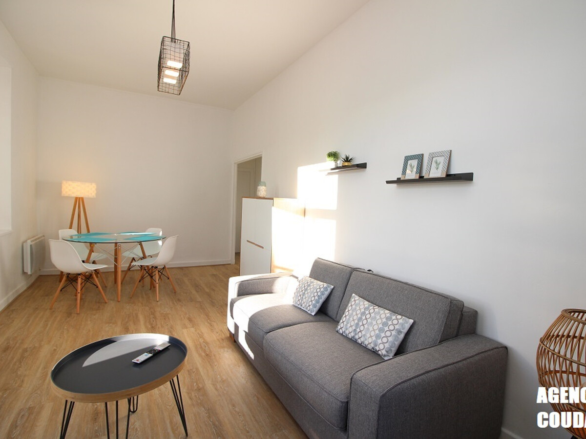 T2 rénové avec balcons à La Bourboule, près thermes - Photo 2