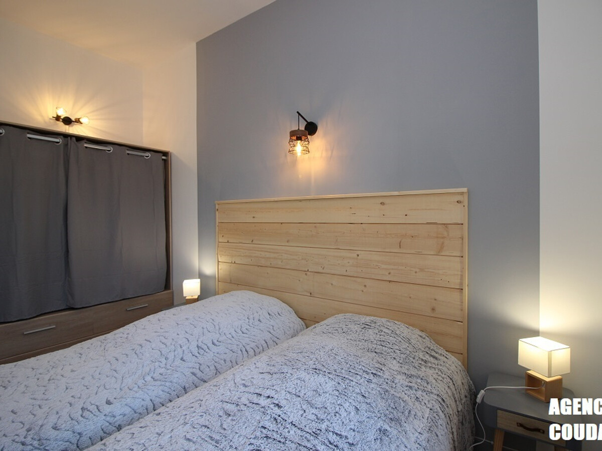 T2 rénové avec balcons à La Bourboule, près thermes - Photo 8