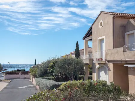 Location appartement à Bouzigues, Appartement lumineux à Bouzigues, plage à 50m, jardin et parking