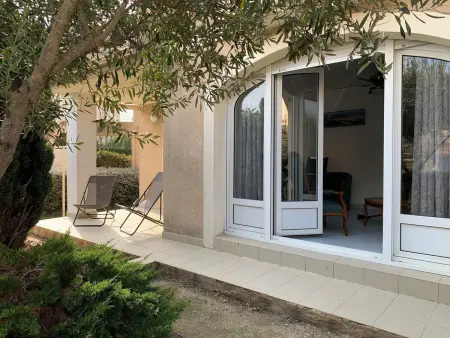 Appartement 40 m² à 50m de la plage, jardin privé : photo 8
