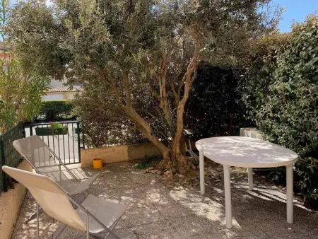 Location appartement à Mèze, Studio rénové proche plage avec climatisation et parking