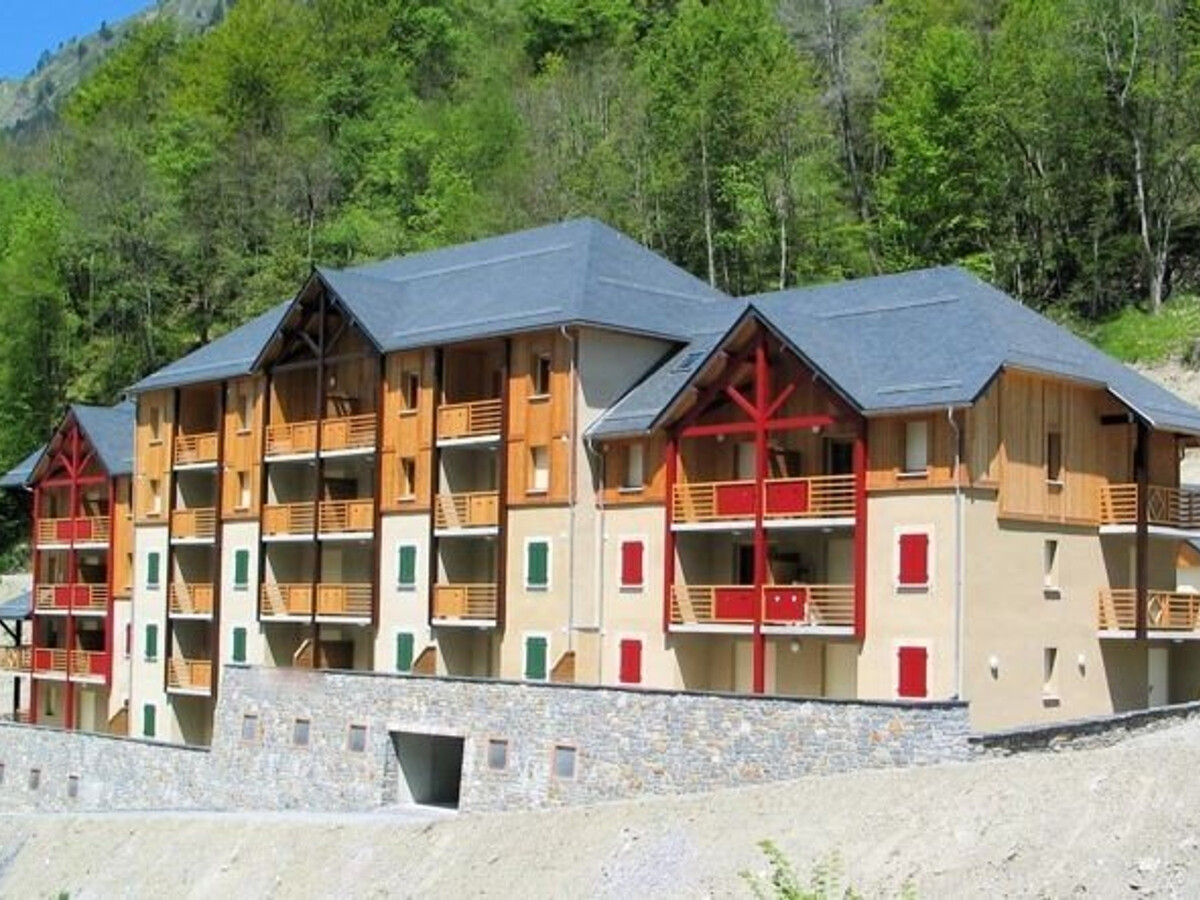 T2 3 étoiles avec balcon, garage, proche thermes - Photo 11