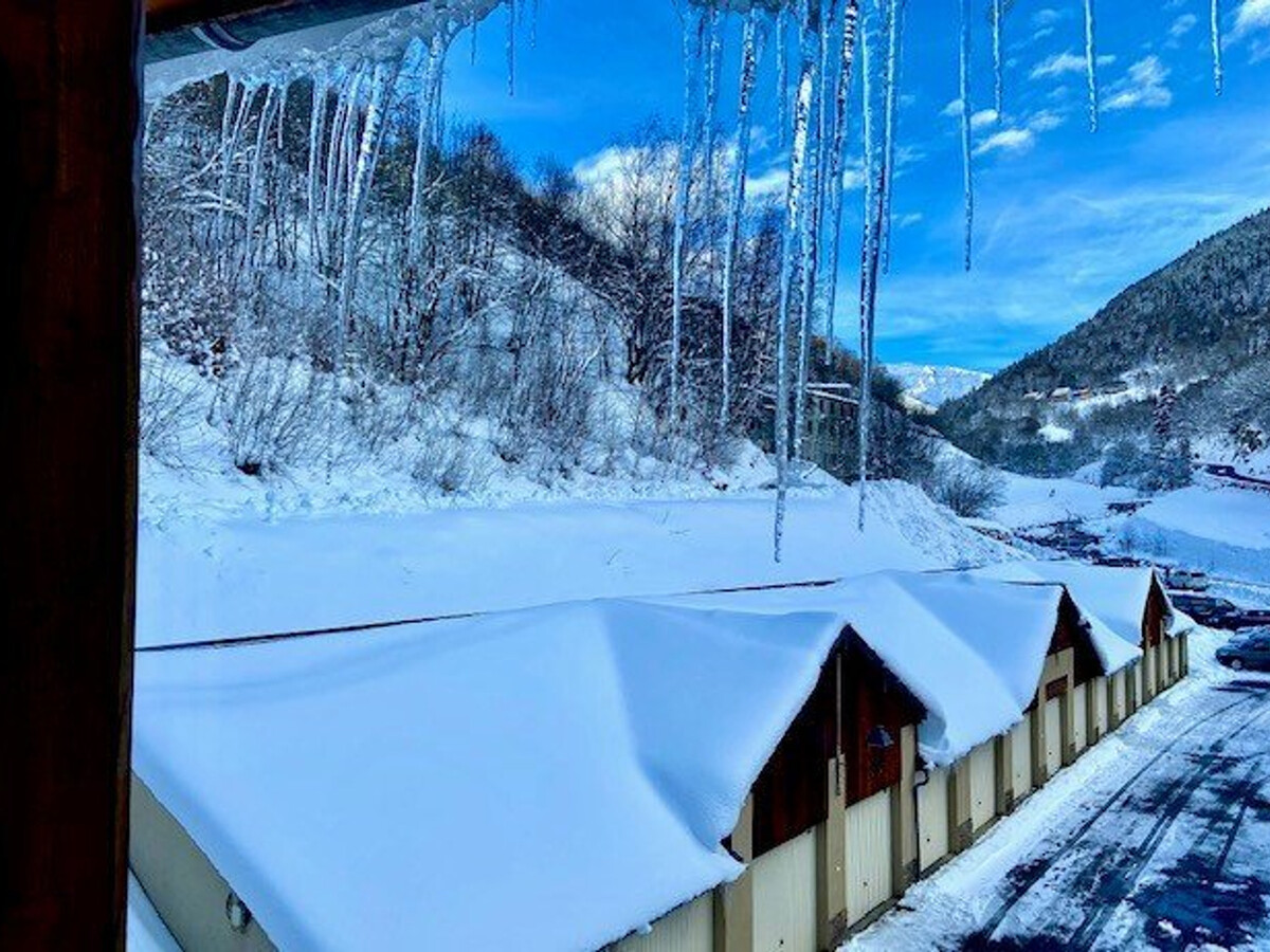 T2 3 étoiles avec balcon, garage, proche thermes - Photo 12