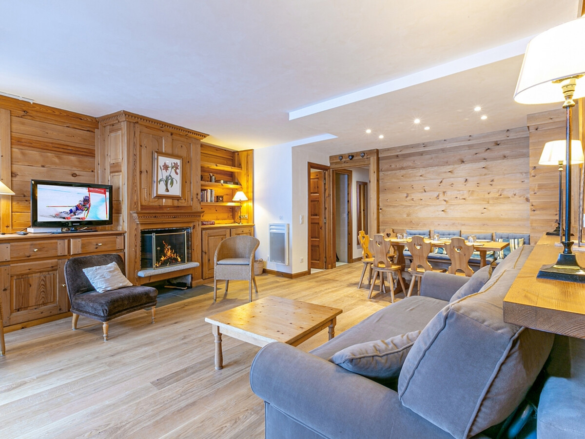 Appartement 6 pers. skis aux pieds, balcon sud, cheminée - Photo 1