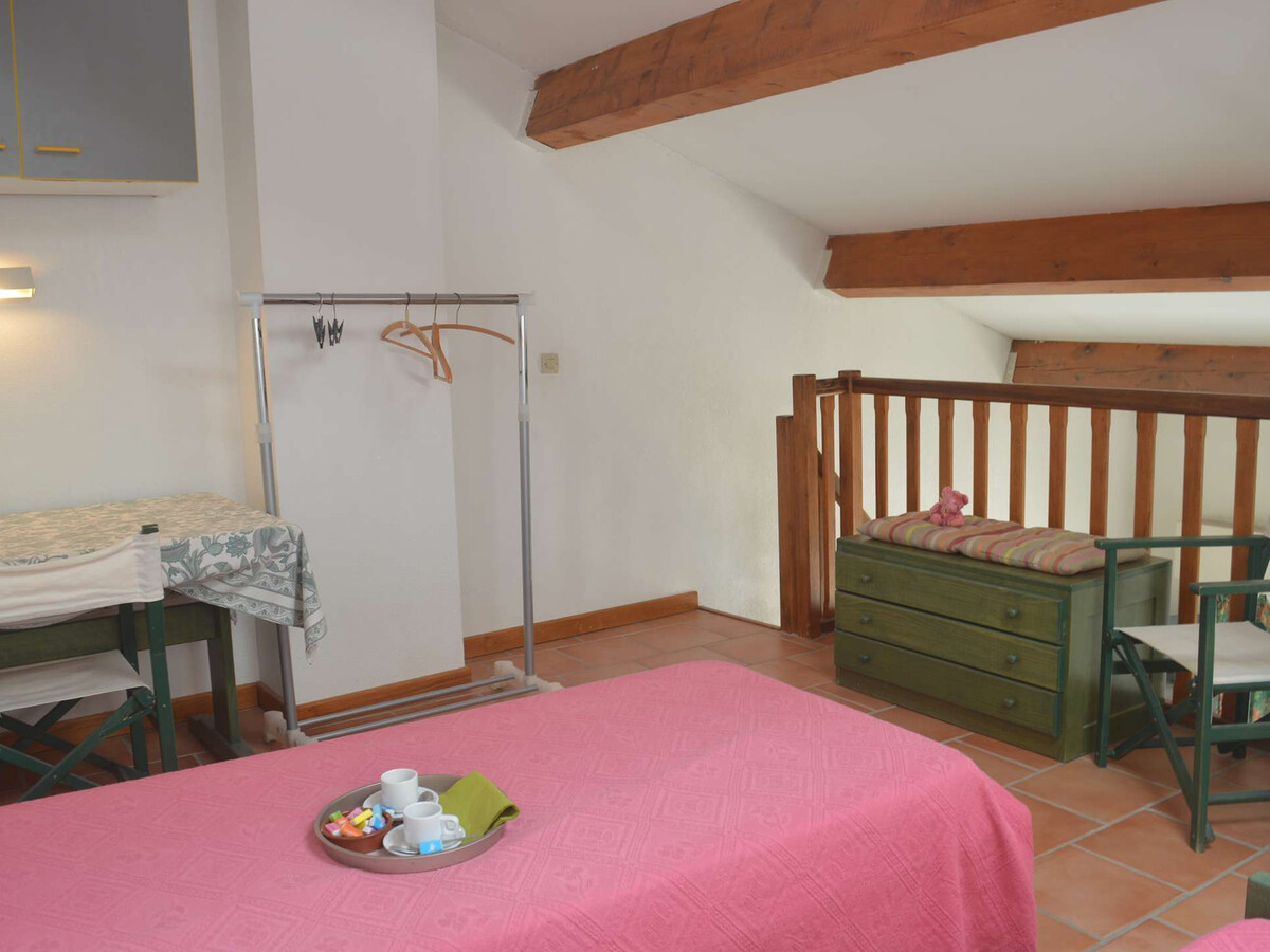 Appart 6e étage avec mezzanine, terrasse et vue port à Fréjus - Photo 9