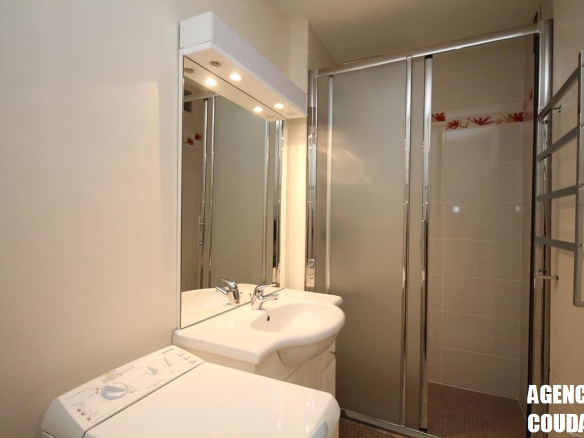 T2 33m² balcon + parking, 220m du centre Mont-Dore - Photo 6