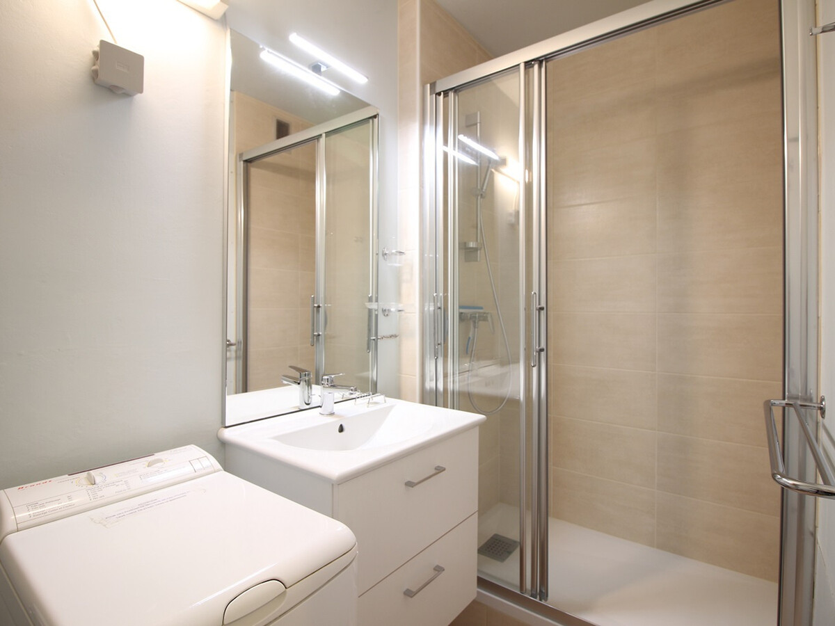 T2 35m² Mont-Dore, balcon vue dégagée, parking - Photo 6