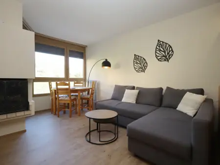 Studio 36 m² aux Houches, 150 m des pistes, balcon : photo 2