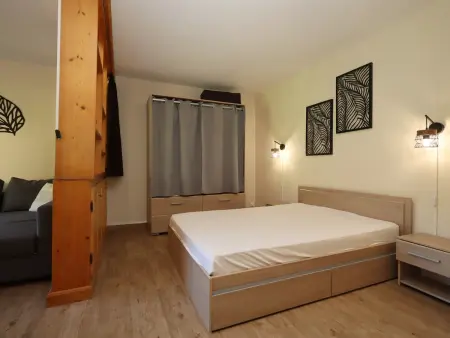 Studio 36 m² aux Houches, 150 m des pistes, balcon : photo 4