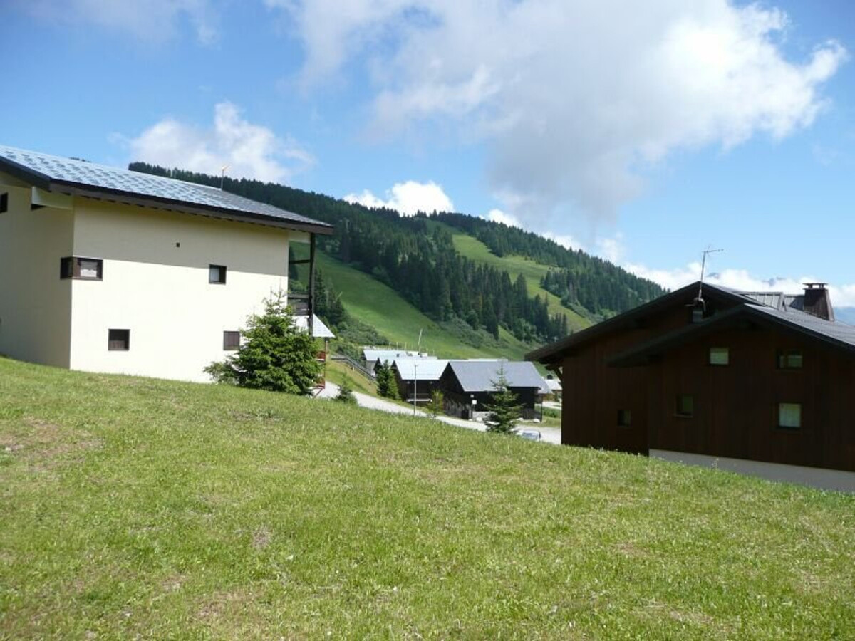 Studio 4 pers aux Saisies, balcon sud-est, centre station - Photo 9