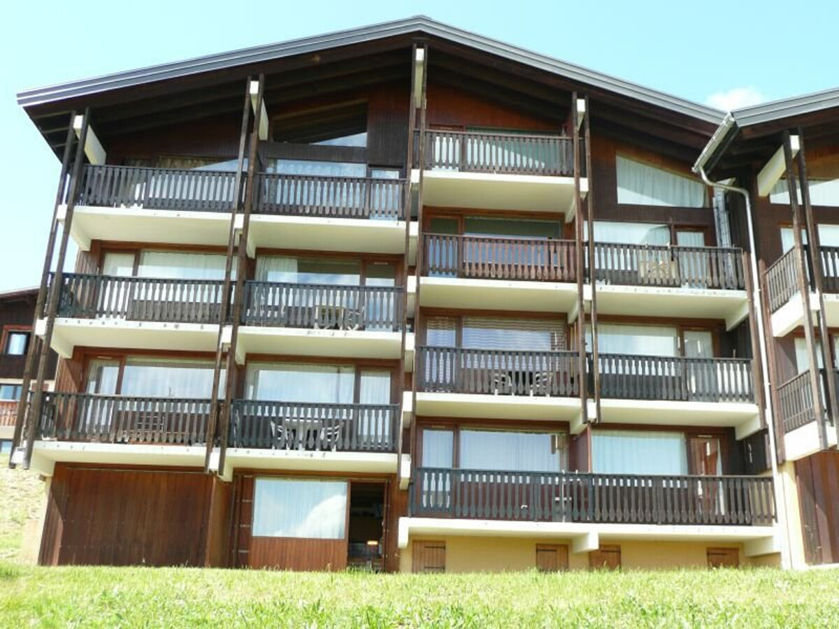 Studio 4 pers aux Saisies, balcon sud-est, centre station - Photo 10